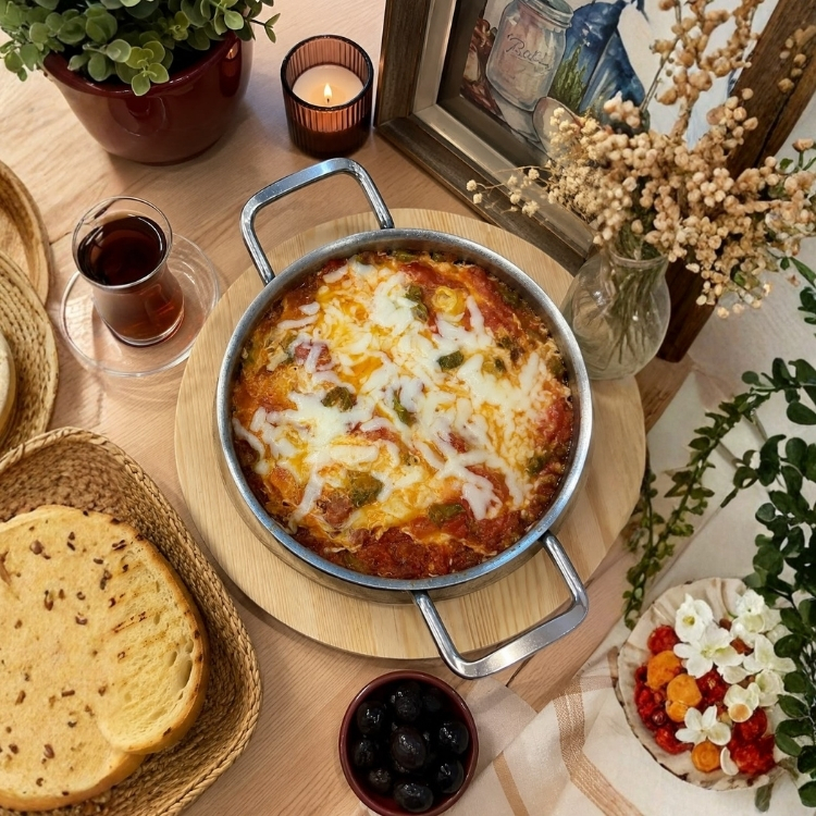Kaşarlı Menemen