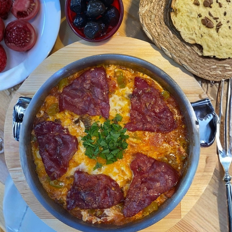 Pastırmalı Menemen
